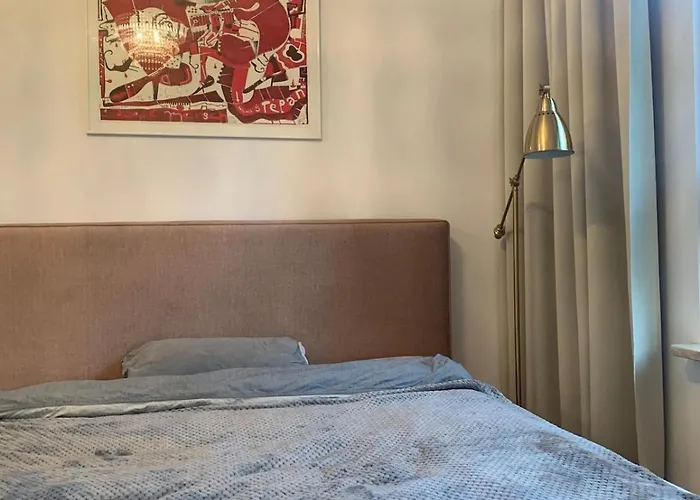 Elegant 2room Just 12 Min To The Apartment *